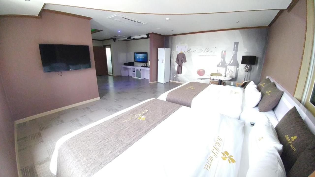Seosan 瑞山伊里斯饭店酒店 外观 照片