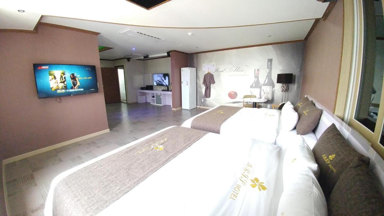 Seosan 瑞山伊里斯饭店酒店 外观 照片